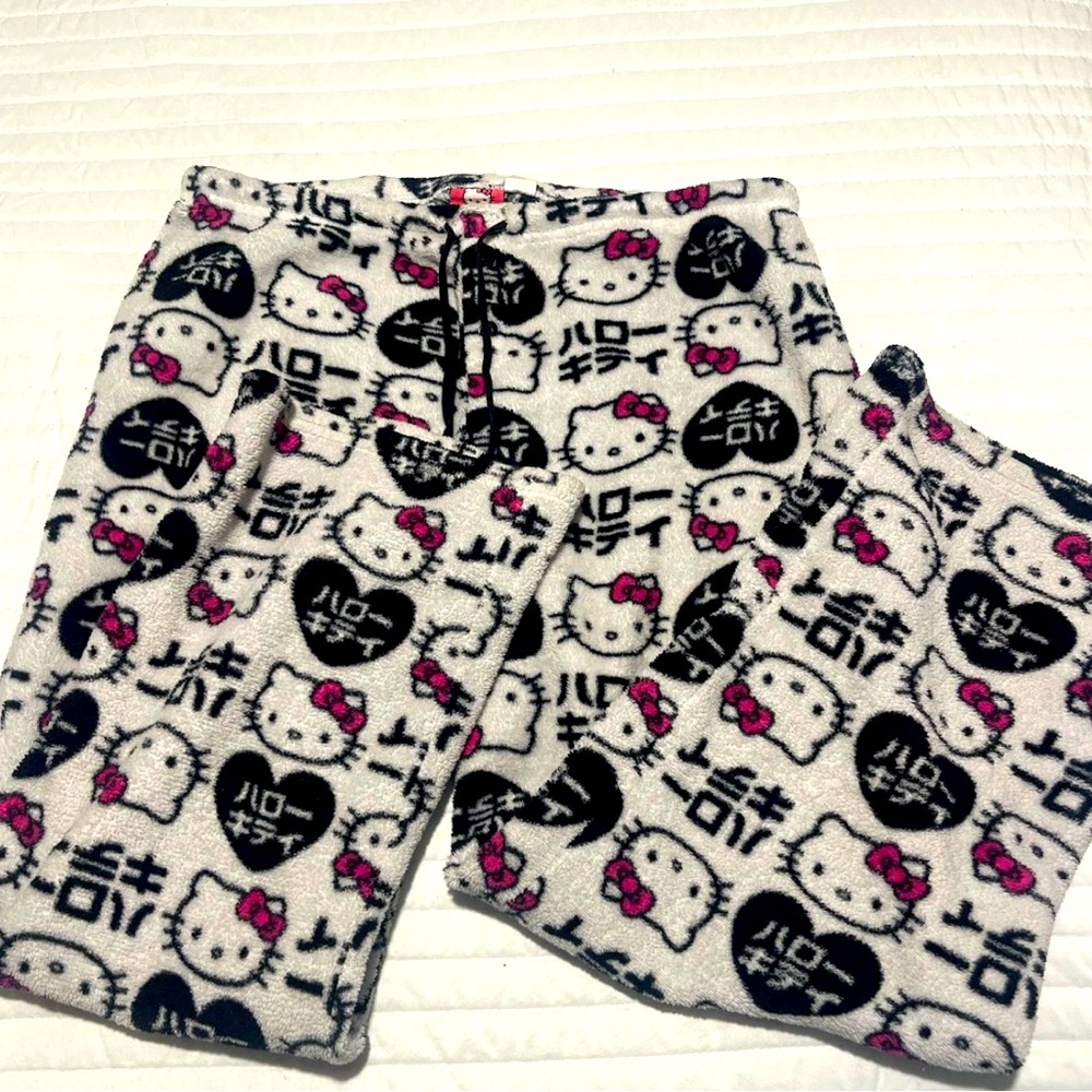 Sold RARE hello kitty pants